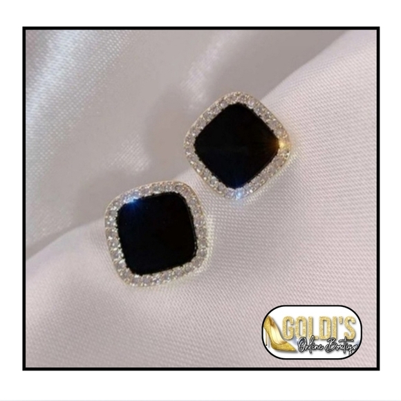 💎💞Rhinestone Stud Earrings! - Picture 1 of 6